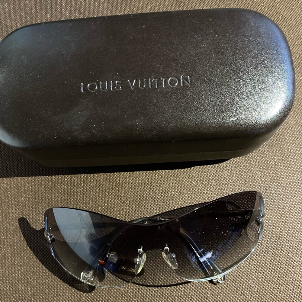 Louise Vuitton Sunglasses